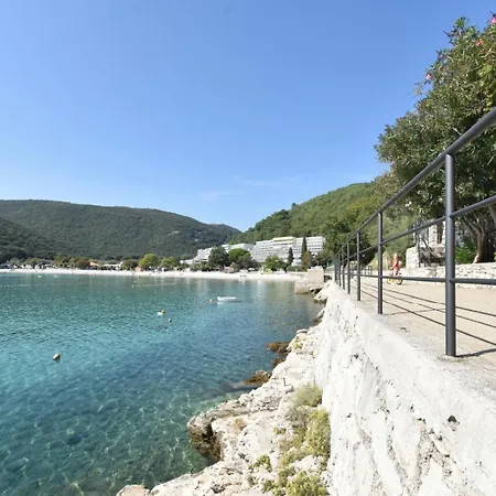Apartment Sunrise Apartment - Sea View & Parking Rabac