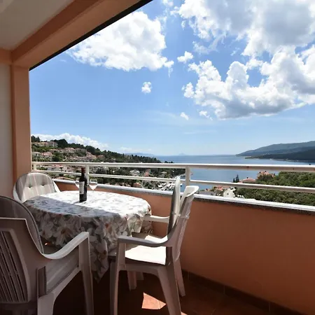 Sunrise Apartment - Sea View & Parking Rabac