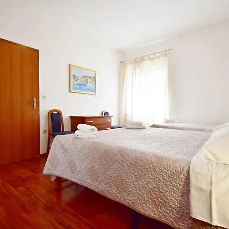 Sunrise Apartment - Sea View & Parking Rabac