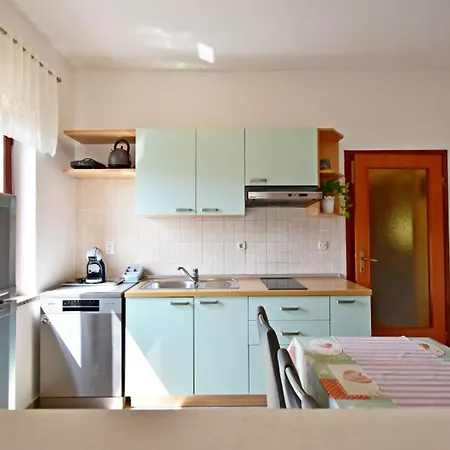 Sunrise Apartment - Sea View & Parking * Rabac